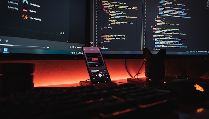 10 things to consider while choosing the right SaaS developm